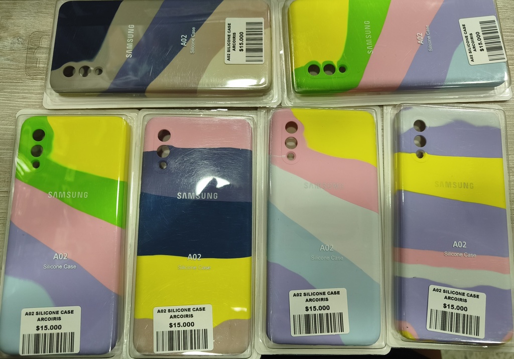 A02 SILICONE CASE ARCOIRIS