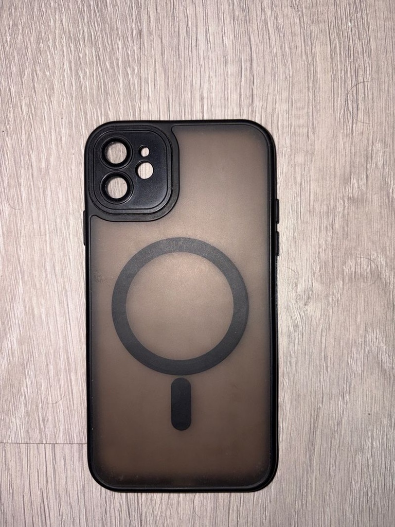 IP 11 CASES MATTE MAGSAFE 